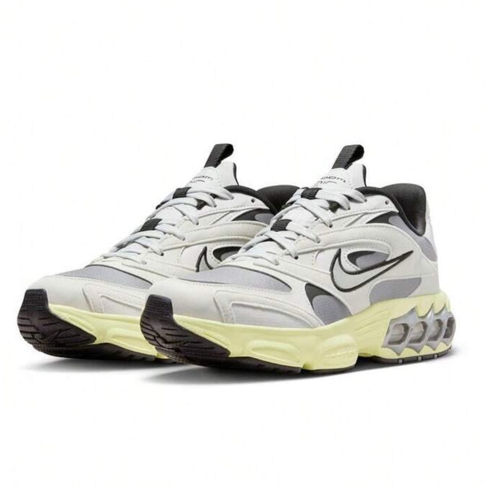 NWT - Nike Zoom Air Sneakers - Limited Edition Colors!